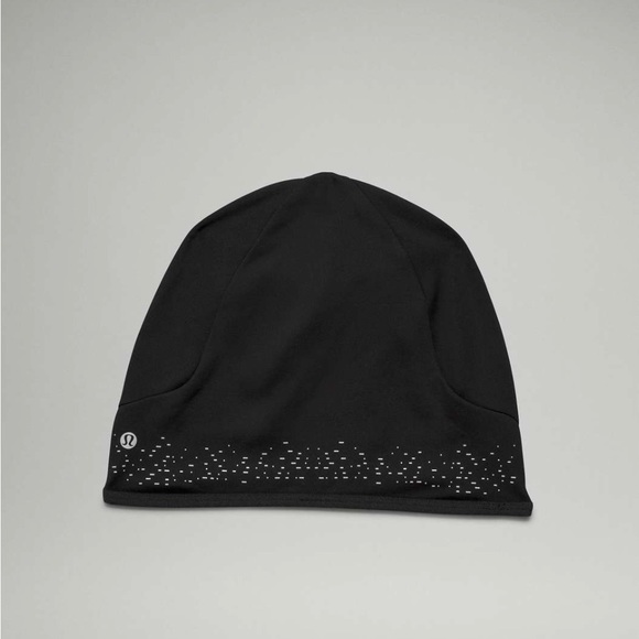 Lululemon Cold Terrain Run Beanie in Black - Picture 2 of 7